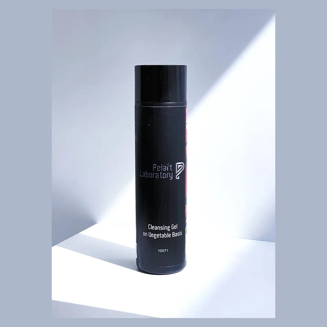 Cleansing gel on vegetable basis
