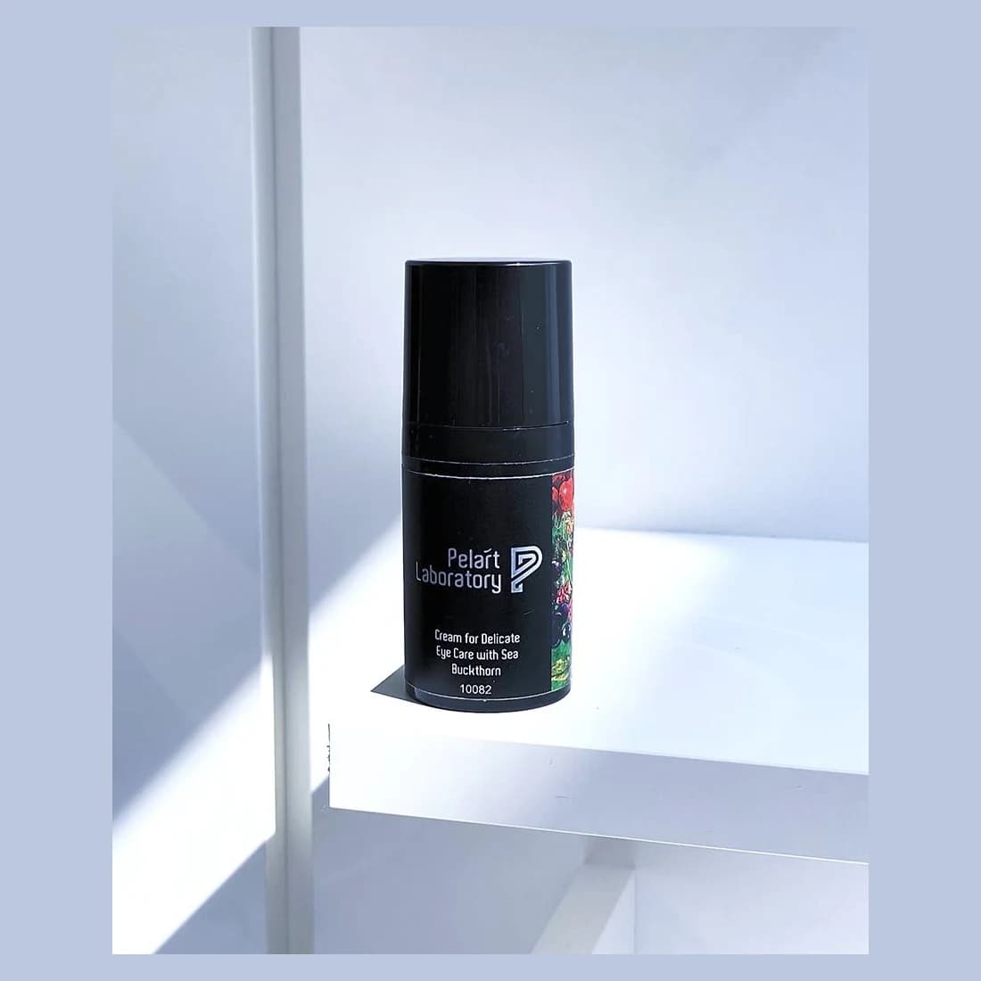 Cream for delicate eye care with sea buckthorn